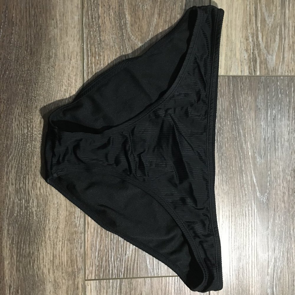 SO black swimsuit bikini bottom - size: L